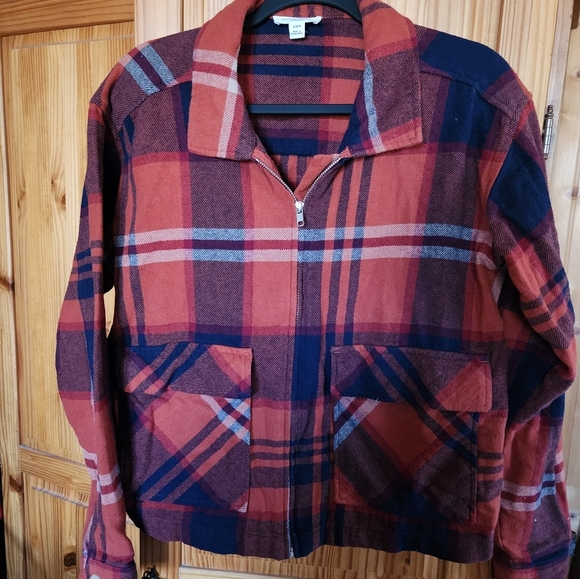 Plaid Zip-Up Jacket in Reddish Orange and Blue - Picture 3 of 8
